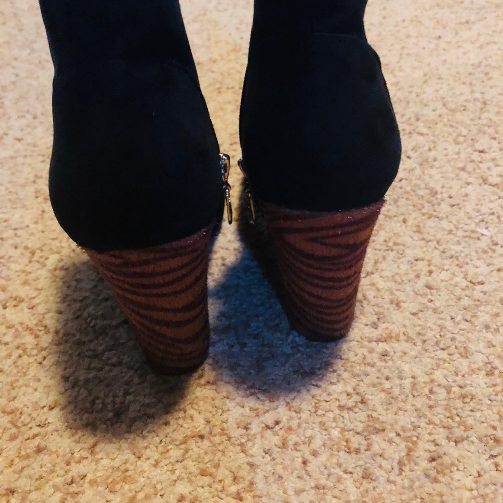 Guess booties - Picture 2 of 4